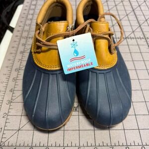 Propét Women’s Ione Waterproof Duck Boots – Navy & Tan (New with Tags)